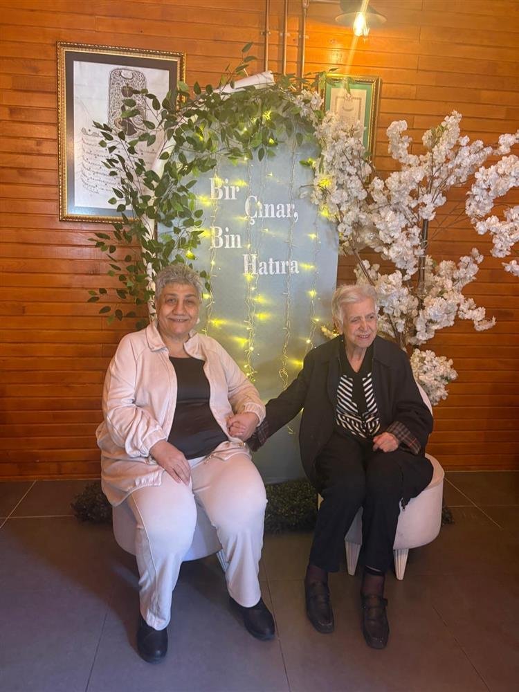 Çorum İl Sağlık Müdürlüğü'nden Huzurevi Sakinlerine Anlamlı Ziyaret - Görsel 5