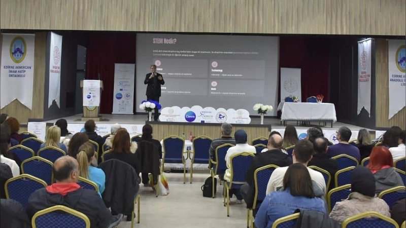 Edirne'de STEM Eğitimi Çalıştayı Başladı: Öğretmenlere Yenilikçi Çözümler Üretme Fırsatı