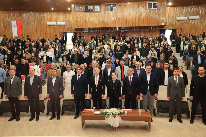 Elazığ'da Sanatın Birleştirici Gücü: 'Kim Var?' Etkinliği Büyük İlgi Gördü - Görsel 3