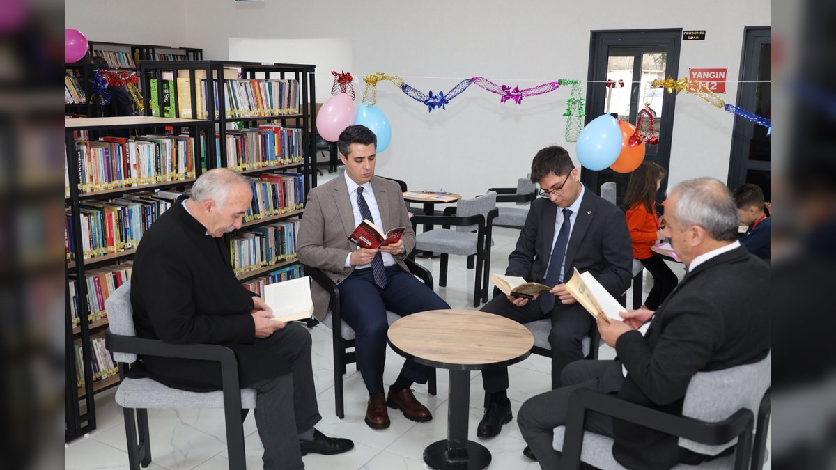 Elbistan Halk Kütüphanesi'nde Kütüphaneler Haftası Etkinliği: Okuma Ödülleri Sahiplerini Buldu