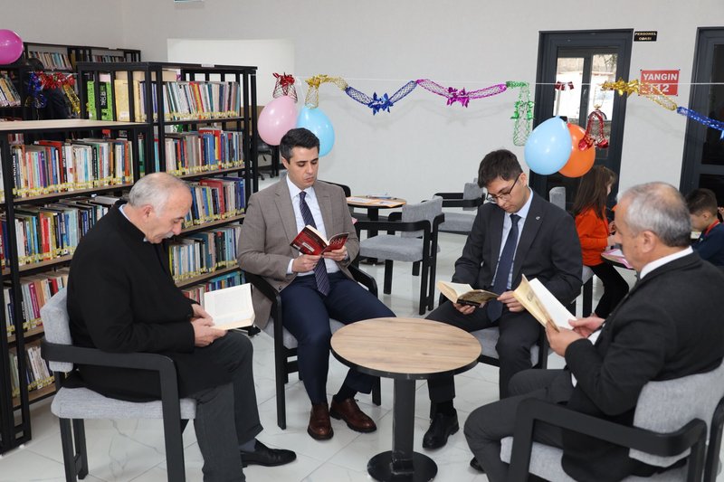 Elbistan Halk Kütüphanesi'nde Kütüphaneler Haftası Etkinliği: Okuma Ödülleri Sahiplerini Buldu - Görsel 3