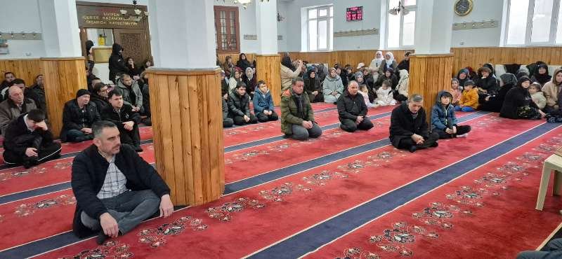 Elmadağ'dan Kutsal Topraklara: Hacı Adayları Dualarla Uğurlandı - Görsel 4