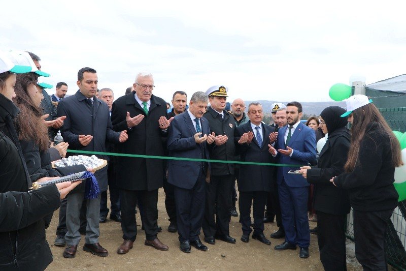 Elmadağ Kaymakamlığı'ndan Türkiye Yüzyılı Maarif Modeli Kapsamında Fidan Dikim Etkinliği - Görsel 3