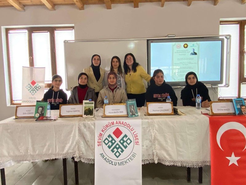 Erciş'te Sabahattin Ali Paneli: Edebiyat Bilinci Geliştirildi - Görsel 2