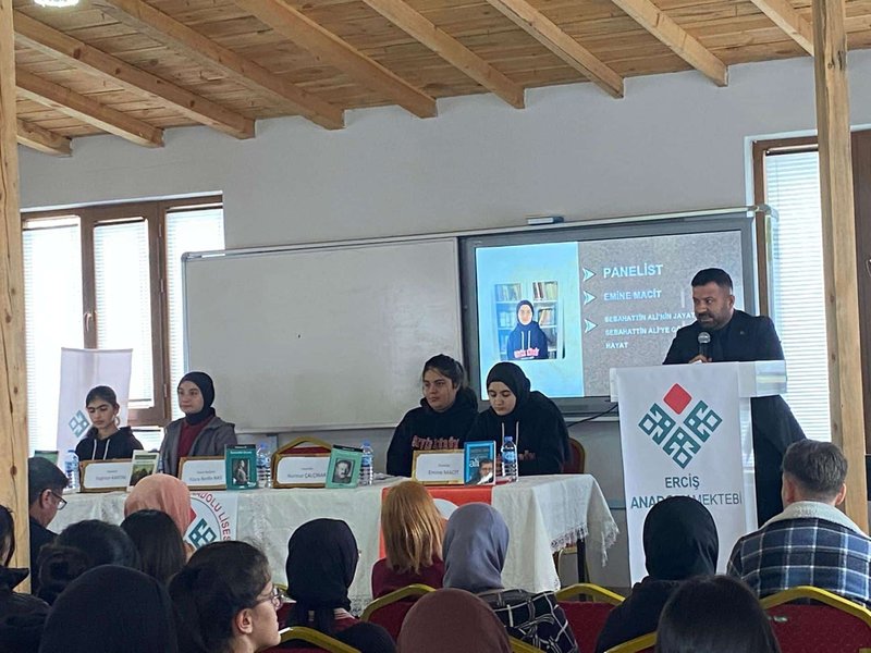 Erciş'te Sabahattin Ali Paneli: Edebiyat Bilinci Geliştirildi - Görsel 3