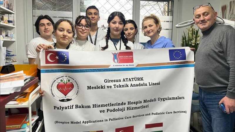 Giresunlu Öğrenciler Erasmus+ ile Macaristan ve Romanya'da Mesleki Deneyim Kazanıyor