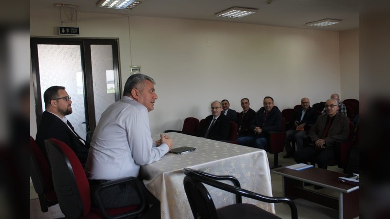 Gürsu Kaymakamlığı Mevsimlik Tarım İşçileri İçin İzleme Kurulu Toplantısı Düzenledi