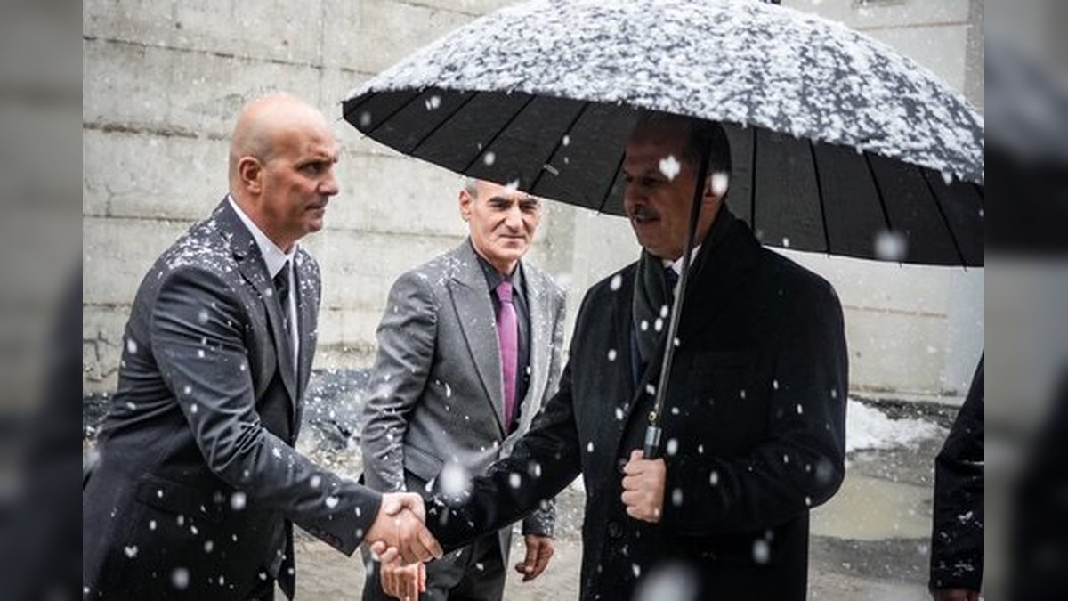 Hakkari Valisi Taşyapan'dan Gençlik ve Spor İl Müdürlüğü'ne Ziyaret