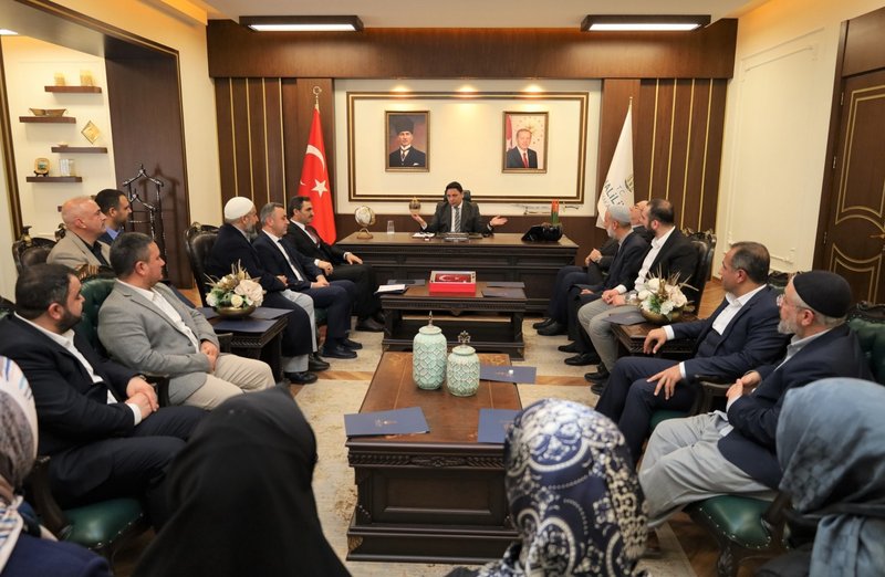 Haliliye Kaymakamı Şahin'den Görevlilerine Başarı Belgesi - Görsel 2