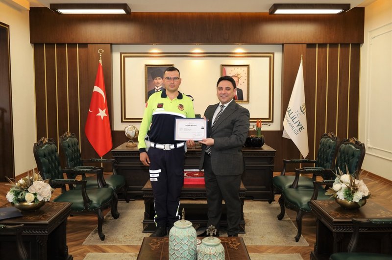 Haliliye Kaymakamı Şahin'den Görevlilerine Başarı Belgesi - Görsel 5