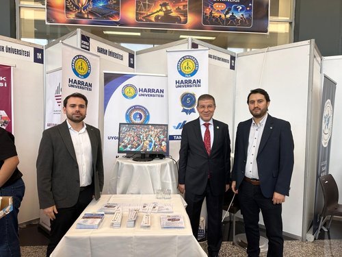 Harran Üniversitesi, İpek Yolu Kariyer Fuarı'nda Yoğun İlgi Gördü - Görsel 3