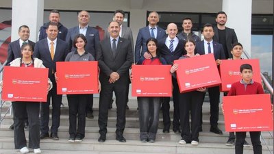 Iğdır'da Savunmadan Sanata Genç Tasarımlar Yarışması Ödül Töreni Düzenlendi