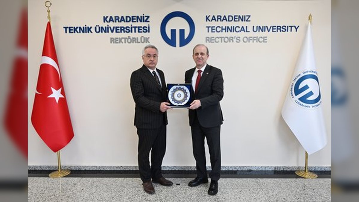 İzmir Demokrasi Üniversitesi Rektörü, KTÜ'yü Ziyaret Etti