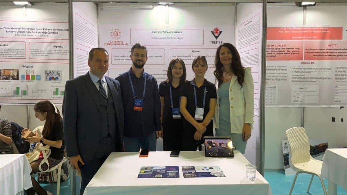 İzmir İl Milli Eğitim Müdürlüğü'nden TÜBİTAK 2204-B Bölge Sergisi'ne 45 Proje Katılımı