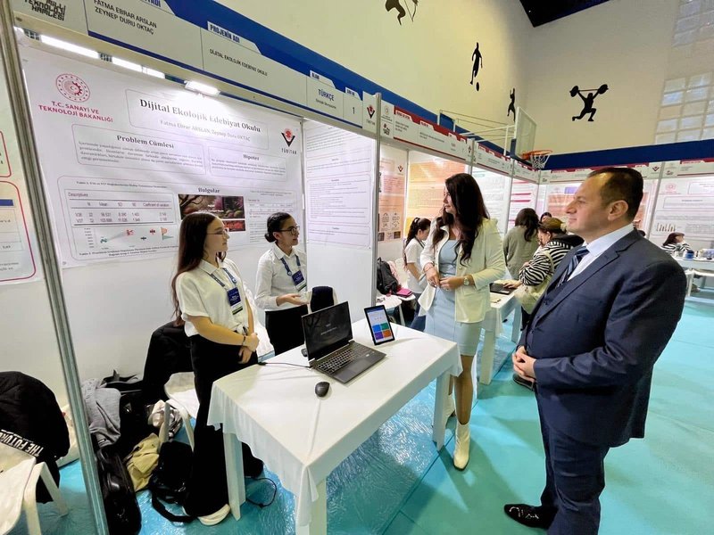 İzmir İl Milli Eğitim Müdürlüğü'nden TÜBİTAK 2204-B Bölge Sergisi'ne 45 Proje Katılımı - Görsel 2