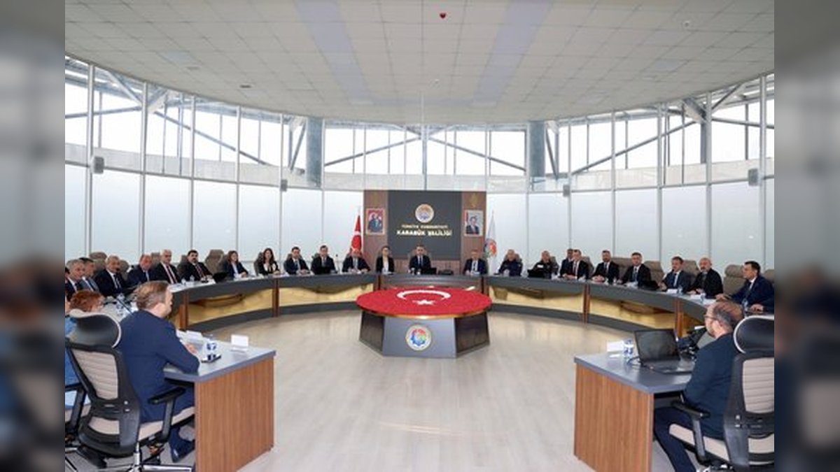 Karabük Valisi Oktay Çağatay Başkanlığında İl Hayvanları Koruma Kurulu Toplantısı Yapıldı