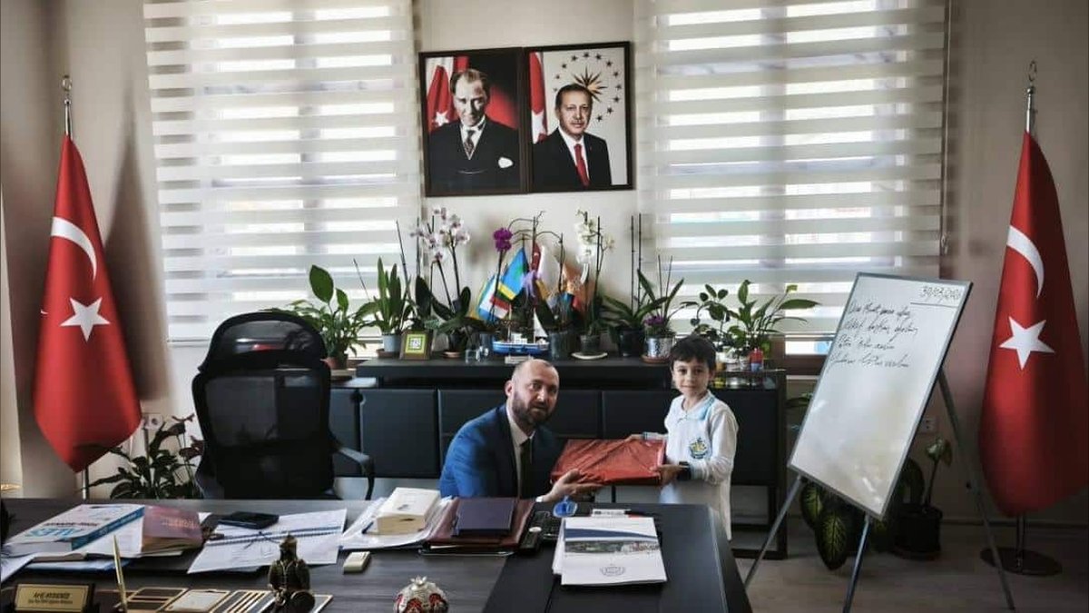 Kaş'ta Satranç Turnuvası Birincisi Ödüllendirildi