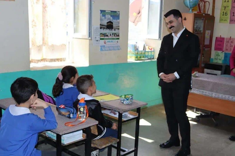 Kaymakam Bozçalı'dan Sarıhacı İlkokulu'na Ziyaret - Görsel 3