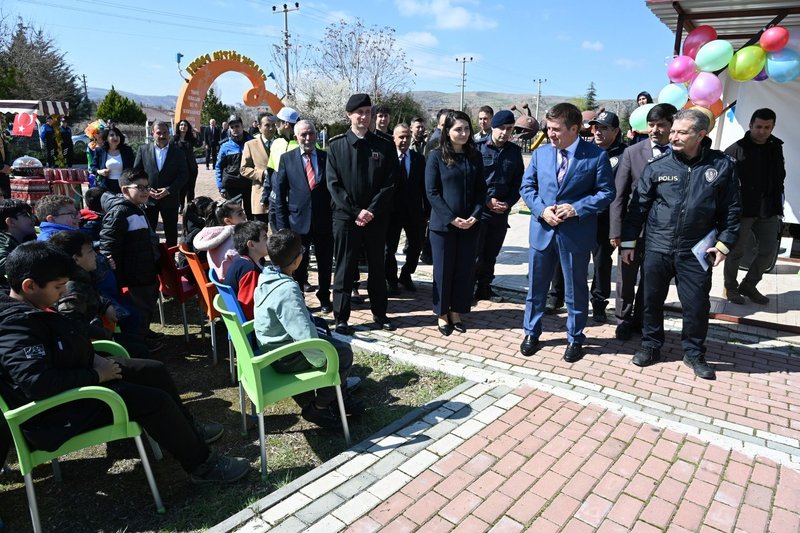 Kırıkkale Valisi Sarıibrahim'den Bahşılı'da Trafik Bilinci ve Sağlık Farkındalığı Vurgusu - Görsel 2