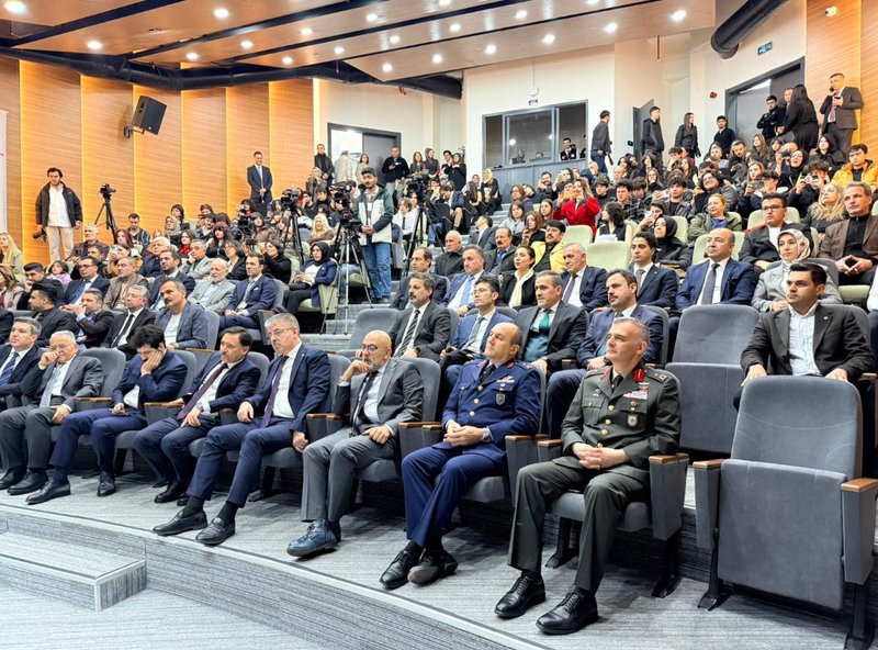 Kocasinan Kaymakamı Ermiş, 62. Kütüphane Haftası Açılışına Katıldı - Görsel 4