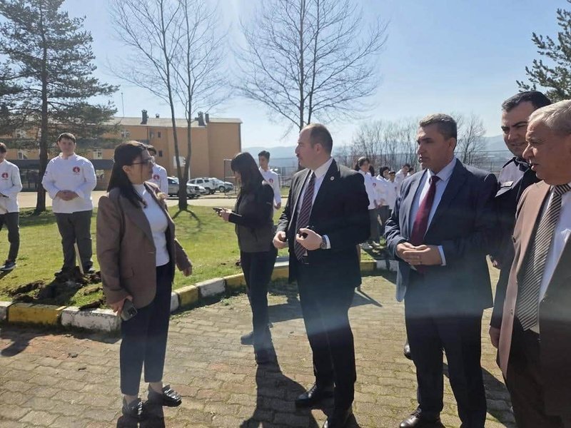 Mengen'de Orman Haftası Gül Fidanı Dikimiyle Kutlandı - Görsel 3