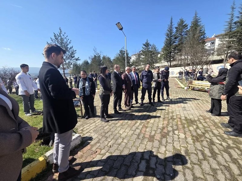 Mengen'de Orman Haftası Gül Fidanı Dikimiyle Kutlandı - Görsel 4