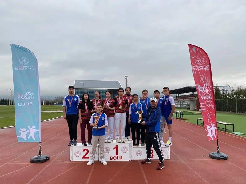 Mengen Ortaokulu ve Gökçesu Ortaokulu'ndan Okul Sporları Atletizmde Madalya Yağmuru - Görsel 2