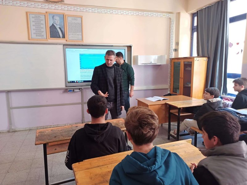 Muş İl Milli Eğitim Müdürü Altay'dan Bütüncül Gelişim Temelli DYK Kurslarına Ziyaret - Görsel 3