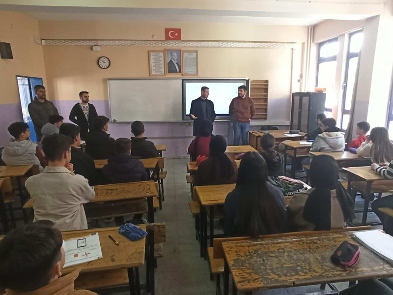 Muş İl Milli Eğitim Müdürü Altay'dan Bütüncül Gelişim Temelli DYK Kurslarına Ziyaret - Görsel 4