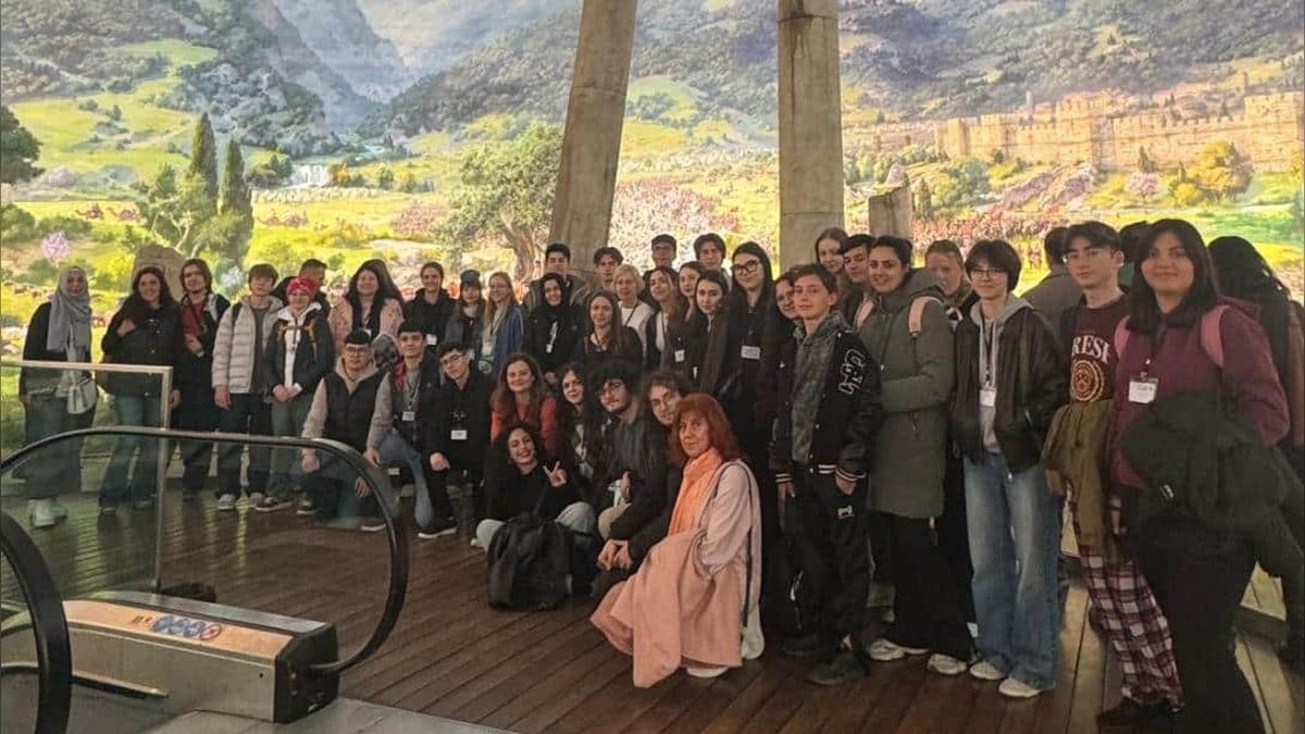 Osmangazi'de Eko-Kaşifler Projesi Başladı: Gençler Sürdürülebilirlik İçin Sinemayı Kullanıyor