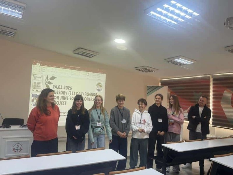 Osmangazi'de Eko-Kaşifler Projesi Başladı: Gençler Sürdürülebilirlik İçin Sinemayı Kullanıyor - Görsel 2