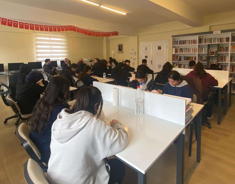 Saraykent İlçe Milli Eğitim Müdürü Kütüphane Haftası'nda Öğrencilerle Buluştu - Görsel 4