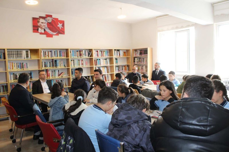 Savaştepe'de Kitap Sevgisi Engel Tanımıyor: Kütüphane Etkinliği ve Öğrenci Ziyaretleri - Görsel 2