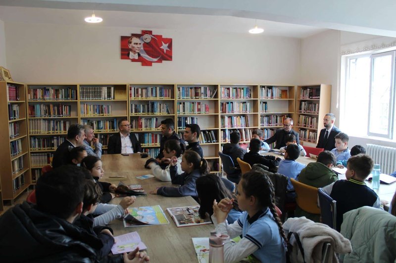 Savaştepe'de Kitap Sevgisi Engel Tanımıyor: Kütüphane Etkinliği ve Öğrenci Ziyaretleri - Görsel 3