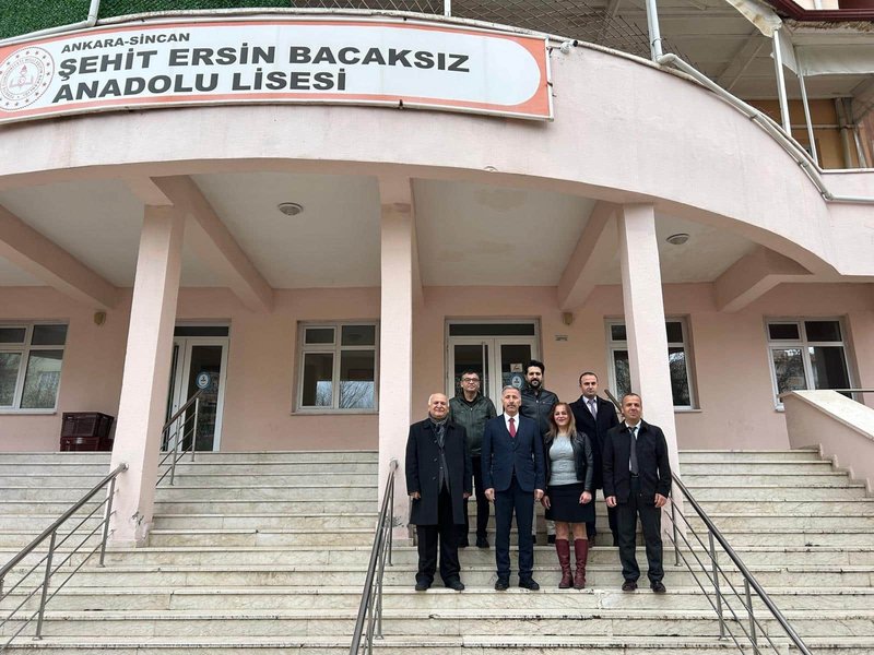 Sincan'da Eğitim Mesaisi Bayrak Töreni ile Başladı: İlçe Milli Eğitim Müdürü Okul Ziyareti - Görsel 2