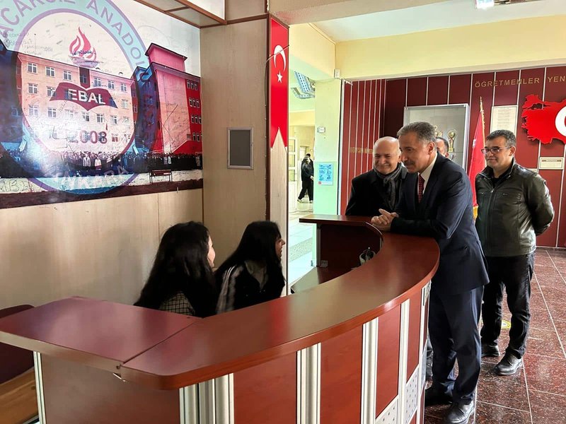 Sincan'da Eğitim Mesaisi Bayrak Töreni ile Başladı: İlçe Milli Eğitim Müdürü Okul Ziyareti - Görsel 3