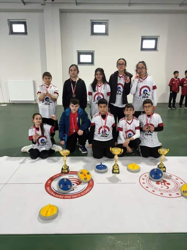Sincan'dan Floor Curling'de Ankara Şampiyonu: Necip Fazıl Kısakürek Ortaokulu - Görsel 3