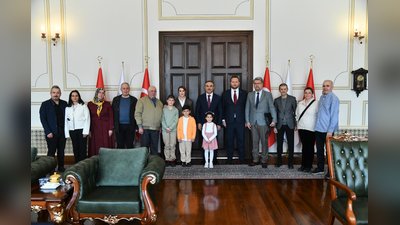 Tekirdağ Valisi Soytürk, 62. Kütüphane Haftası Kapsamında Kütüphane Müdürü ve Okuyucuları Ağırladı