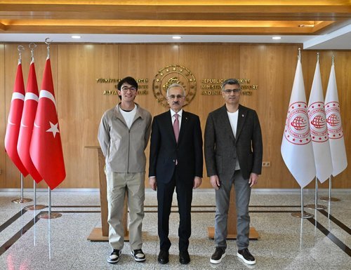 Ulaştırma Bakanı Uraloğlu'ndan 5G Hamlesi: Milli Sporcularla İlk Adım - Görsel 4