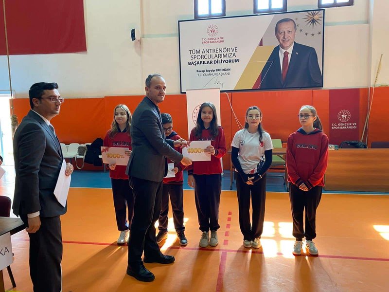 Uzunköprü'de Akıl ve Zeka Oyunları Turnuvası Başarıyla Tamamlandı - Görsel 3