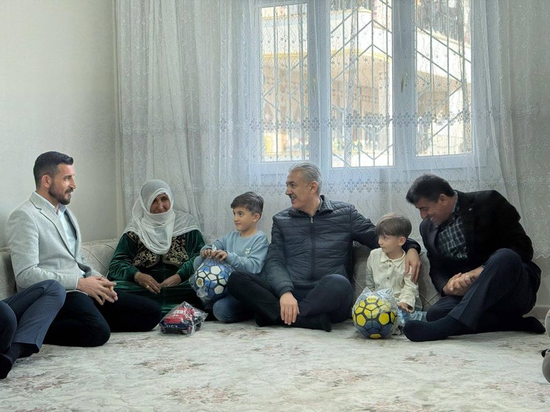 Vali Akkoyun ve Heyeti Şehit Nuri Demirel'in Ailesini Ziyaret Etti - Görsel 3