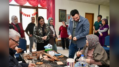 Vali Eşi Dudu İrem Toros, Erdemli Huzurevi'nde Sosyal Sorumluluk Projesi Kapsamında Etkinliğe Katıldı