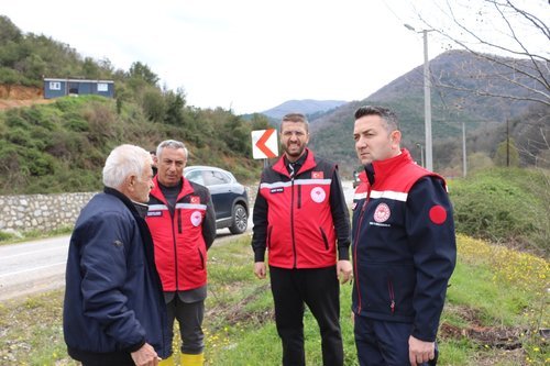 Yalova Tarım ve Orman İl Müdürü Mustafa İlmeç'ten Sel Felaketi Sonrası Çınarcık'ta İnceleme - Görsel 4
