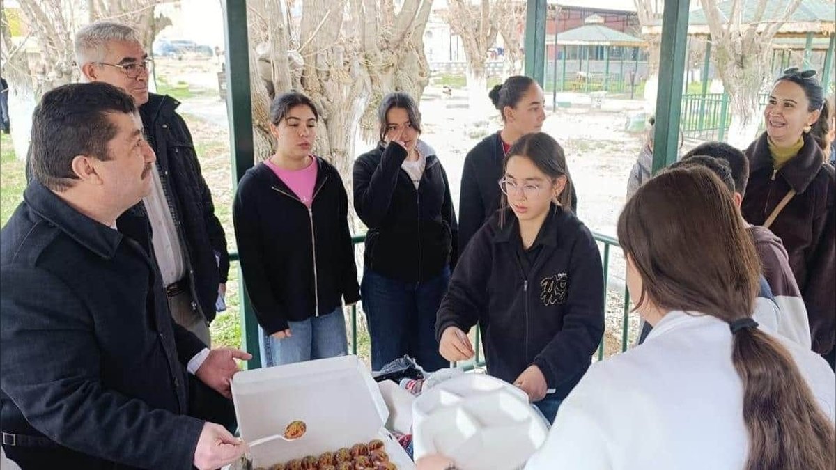 Yeşilhisar'da Kovalı Ortaokulu Öğrencileri İçmece'ye Gezi Düzenledi