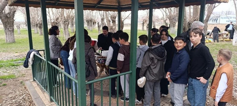 Yeşilhisar'da Kovalı Ortaokulu Öğrencileri İçmece'ye Gezi Düzenledi - Görsel 4