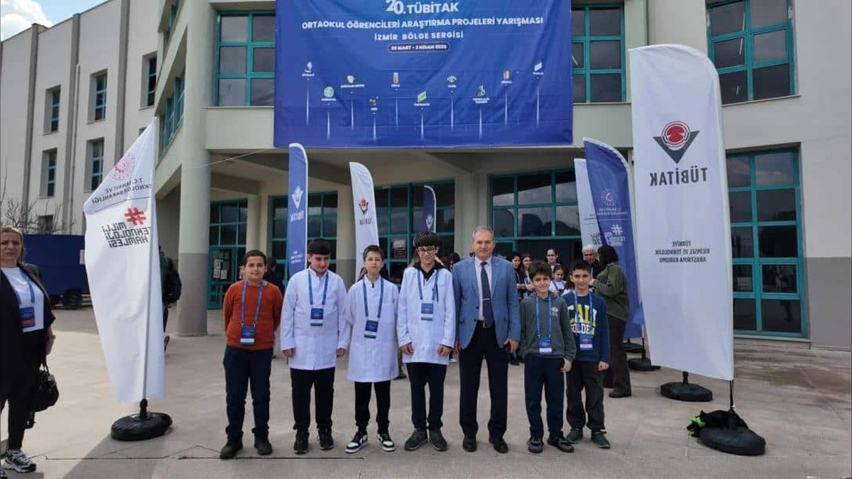 Yunusemre'den Bilim İnsanları İzmir'de Buluştu