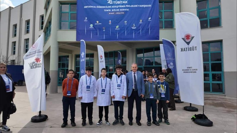 Yunusemre'den Bilim İnsanları İzmir'de Buluştu