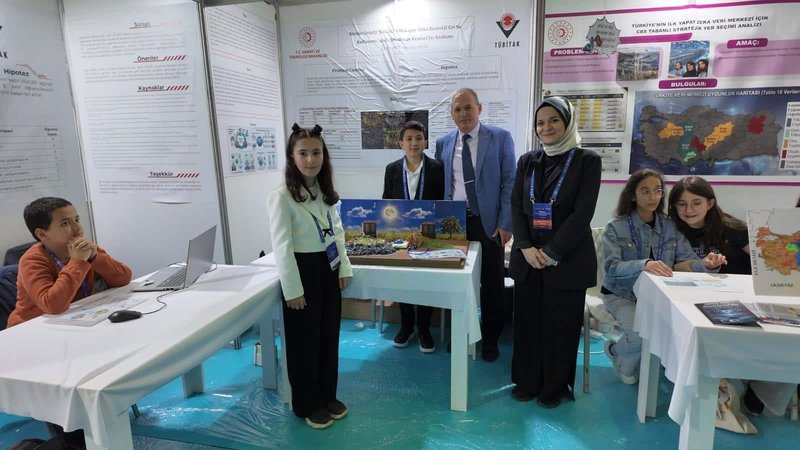 Yunusemre'den Bilim İnsanları İzmir'de Buluştu - Görsel 2