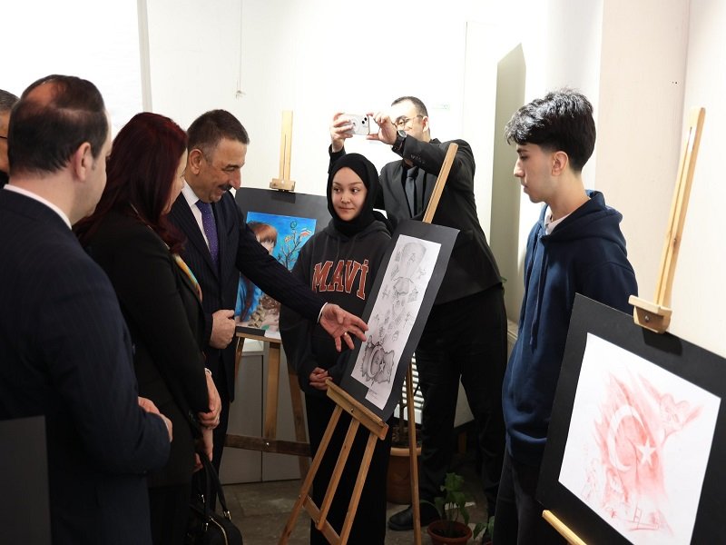 Zonguldak Valiliği'nden 'Çocuk ve Vergi' Resim Sergisi Açılışı - Görsel 3