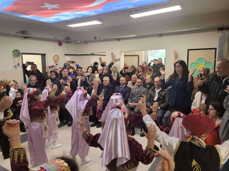 Adalar İlçe Milli Eğitim Müdürlüğü'nden Nevruz Kutlaması - Görsel 4